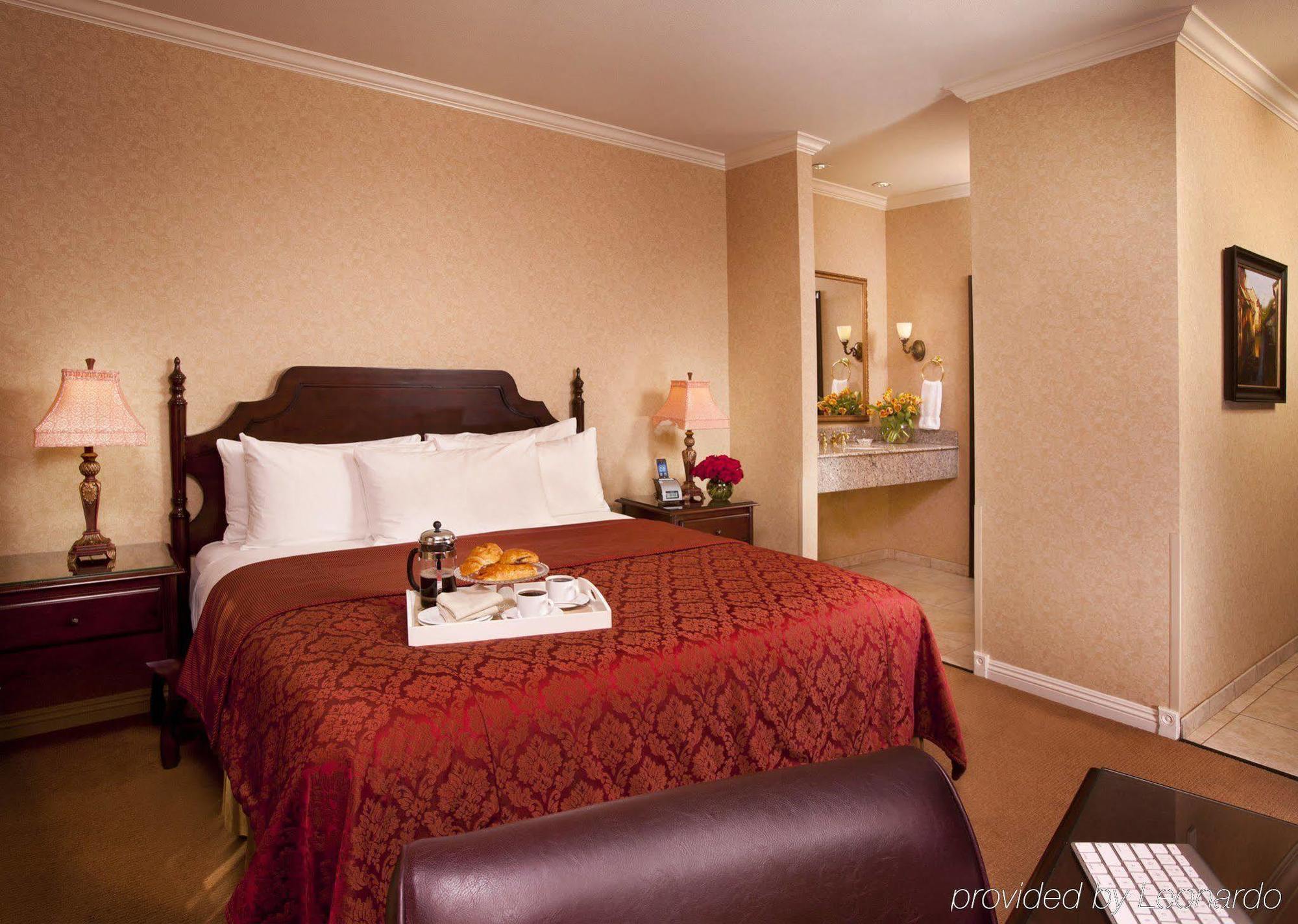 Hotel Western & 3*